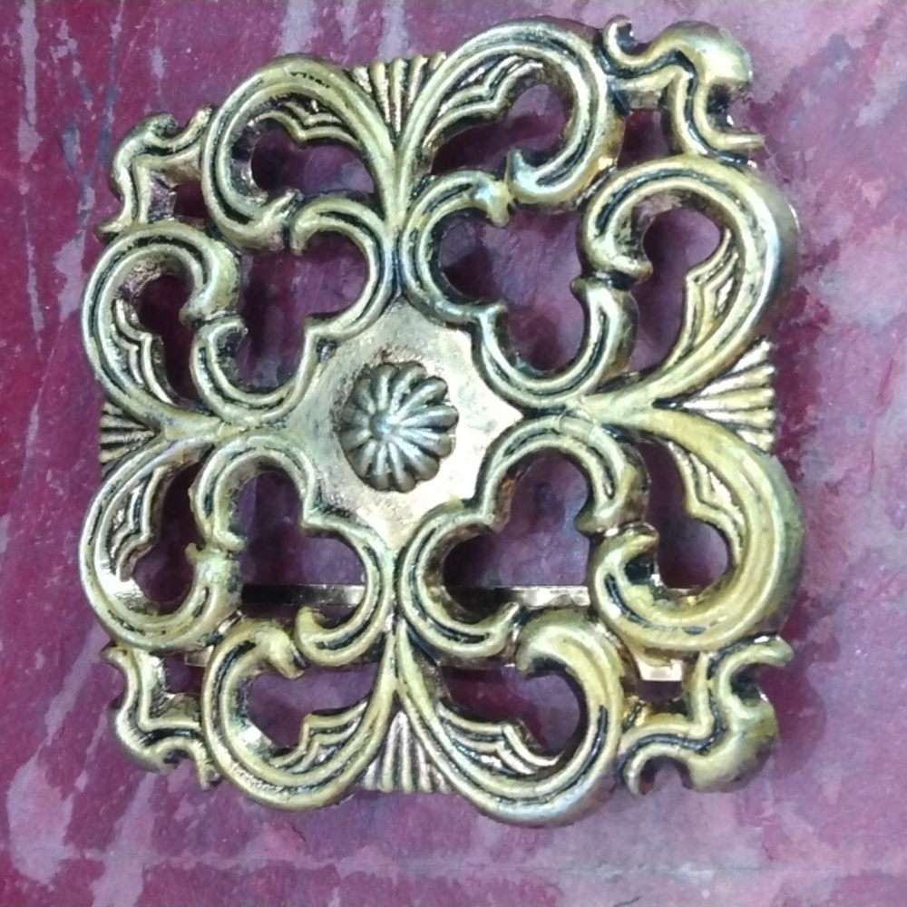 Vintage buckle